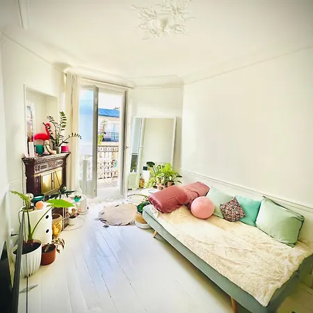 Mon Cocon Parisien Apartment *